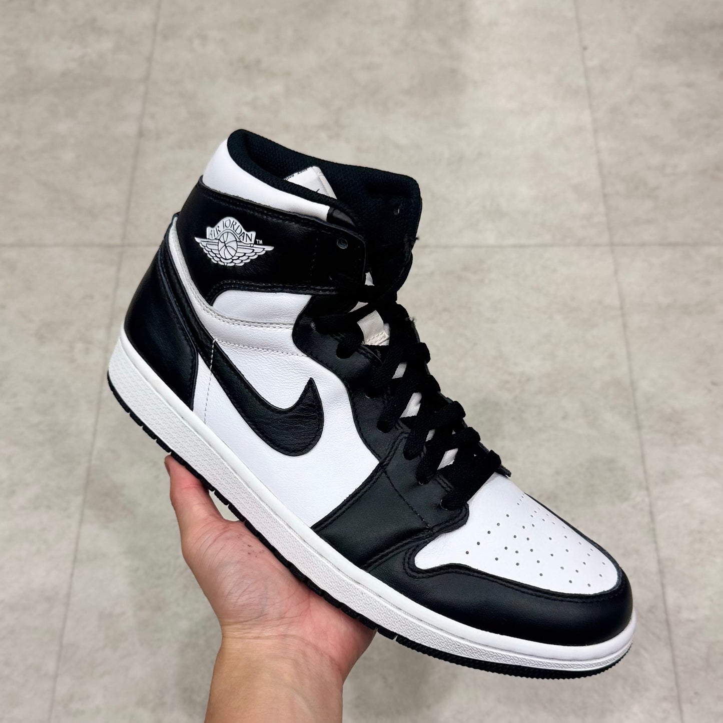 555088-010 Nike Air Jordan 1 Panda 2014