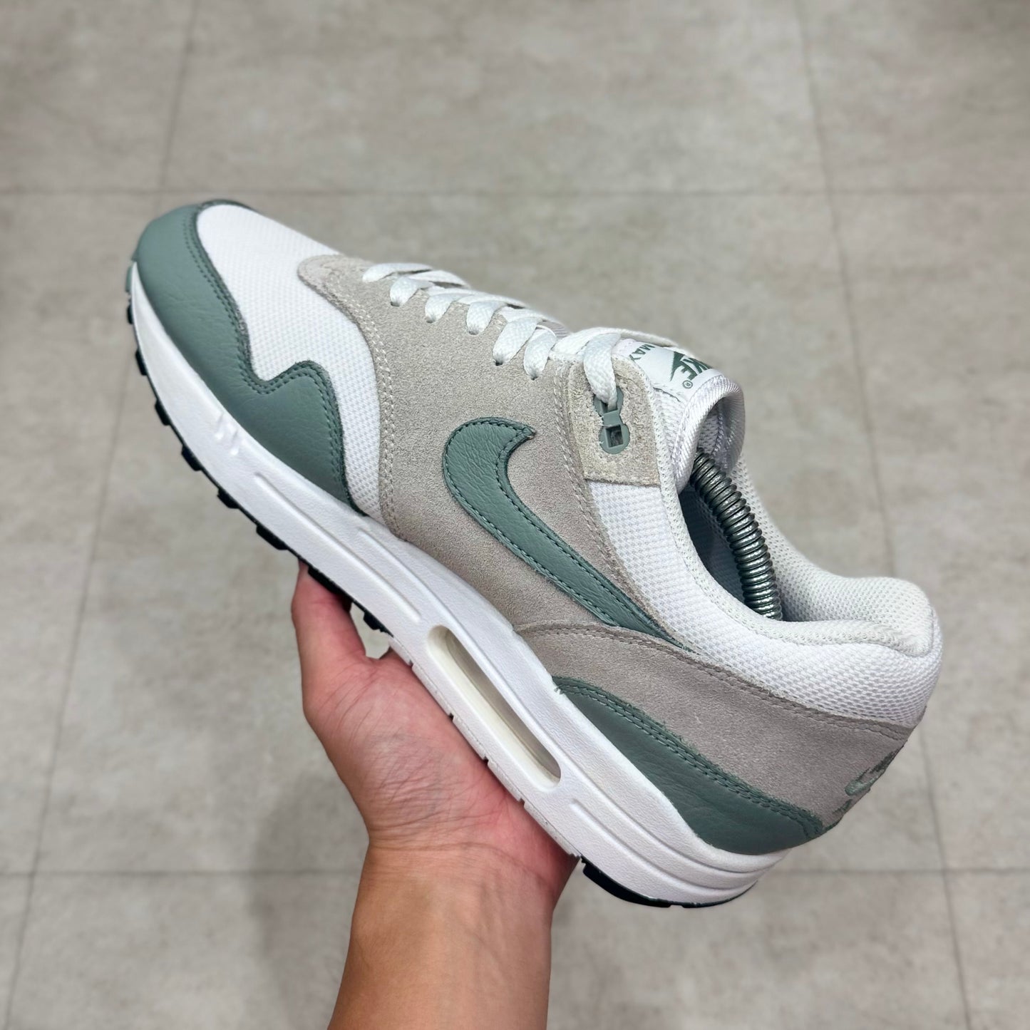 DZ4549-100 Nike Air Max 1 Mica Green