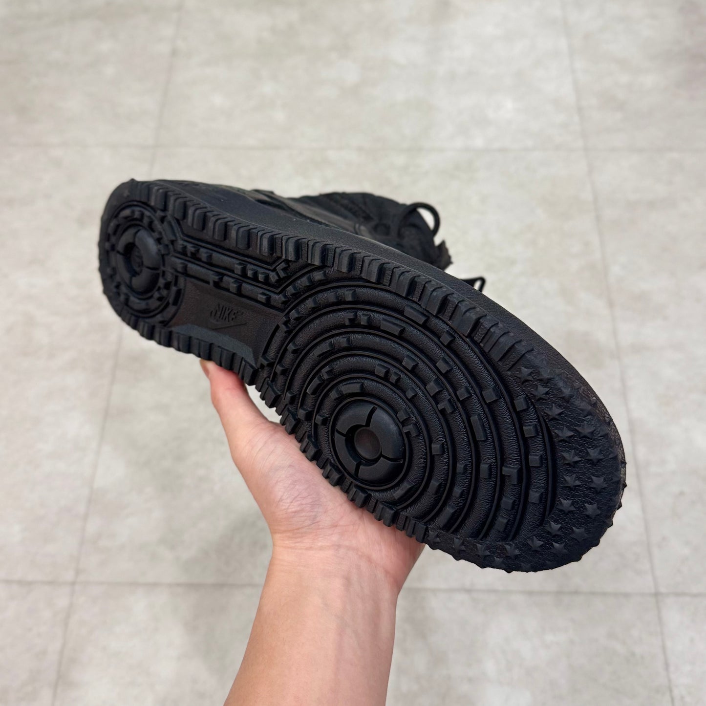 CQ7211-003 Nike Air Force 1 Gore-Tex Triple Black