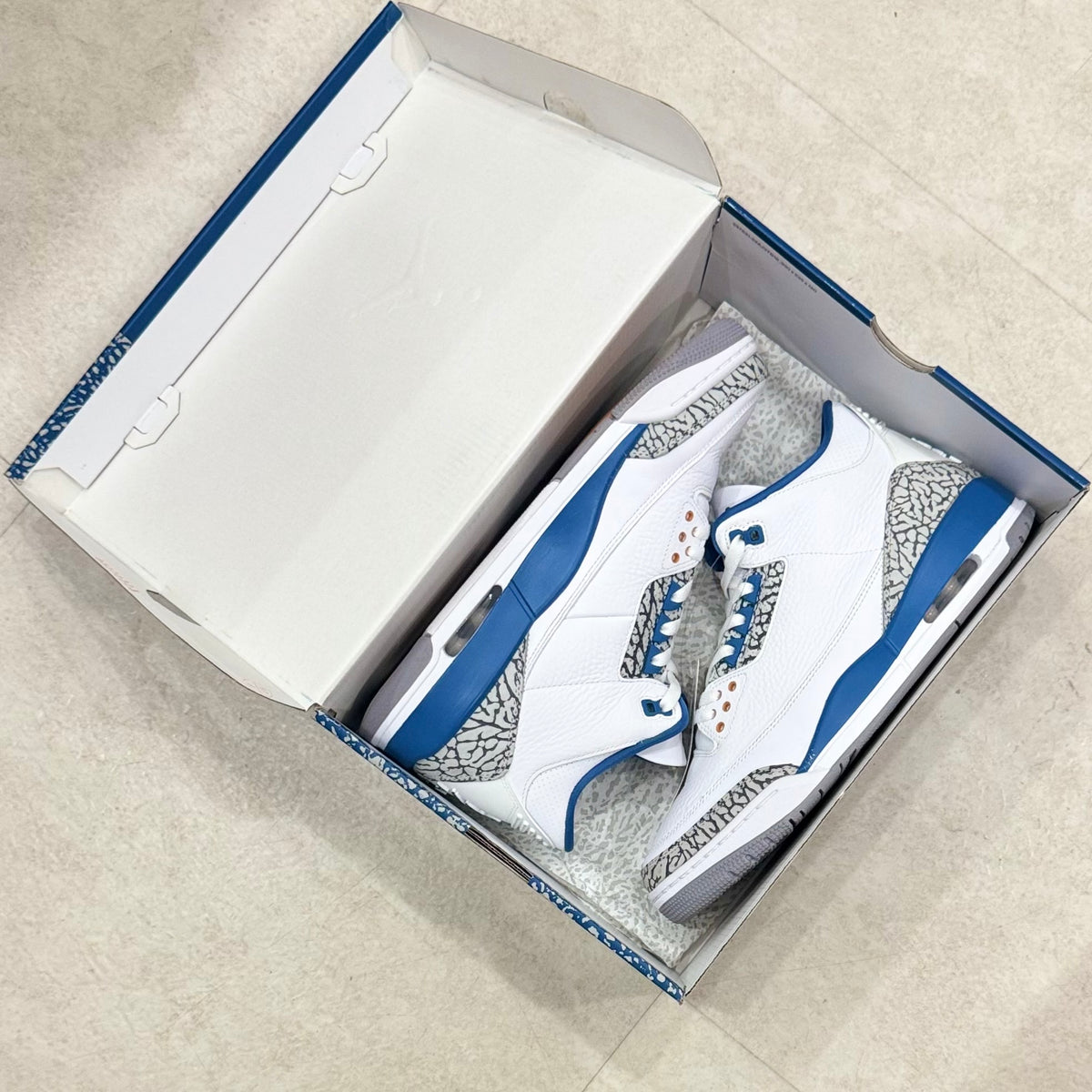 CJ8532-148 Nike Air Jordan 3 True Blue Metallic Copper