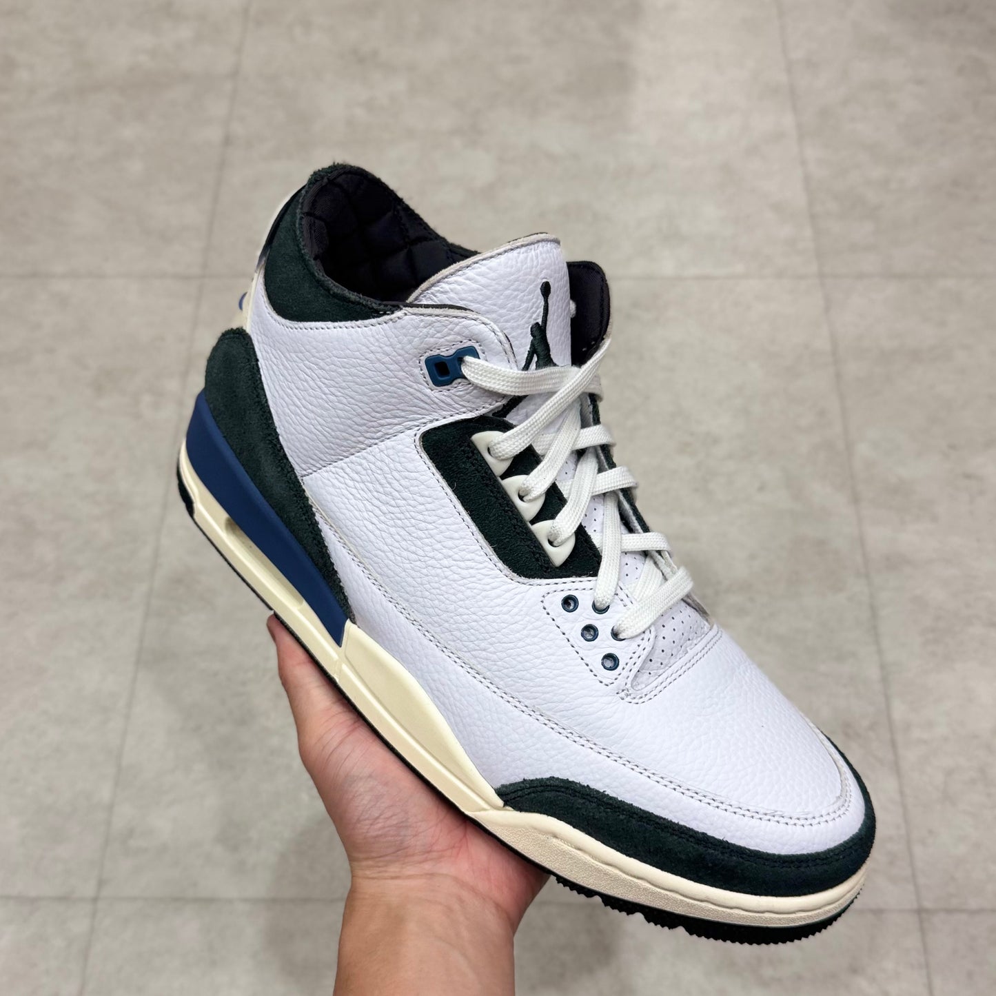 HV8571-100 Nike Air Jordan 3 A Ma Maniere Diffused Blue