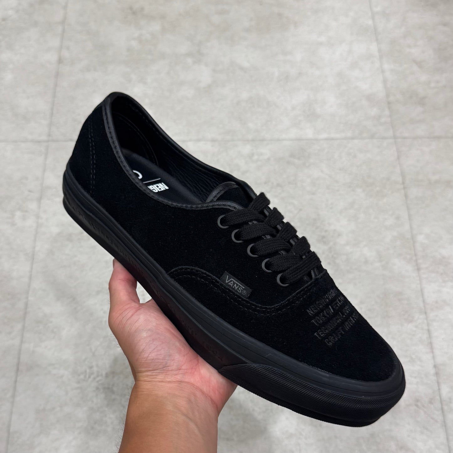 VN000XVJBLA Vans OTW Authentic Neighborhood Triple Black