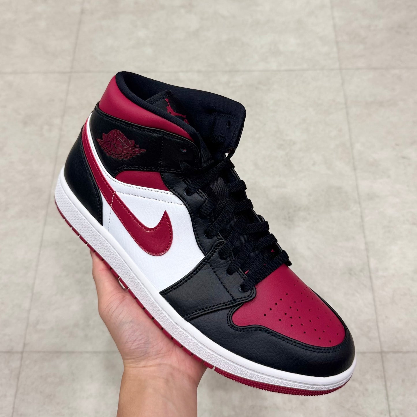 554724-066 Nike Air Jordan 1 Noble Red 2020