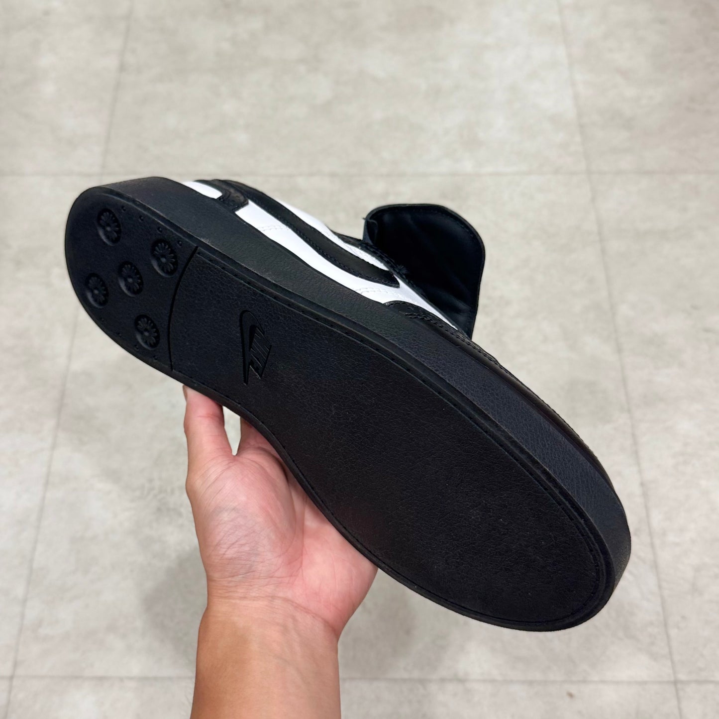 DH2482-101 Nike Kwondo 1 Peaceminusone Panda