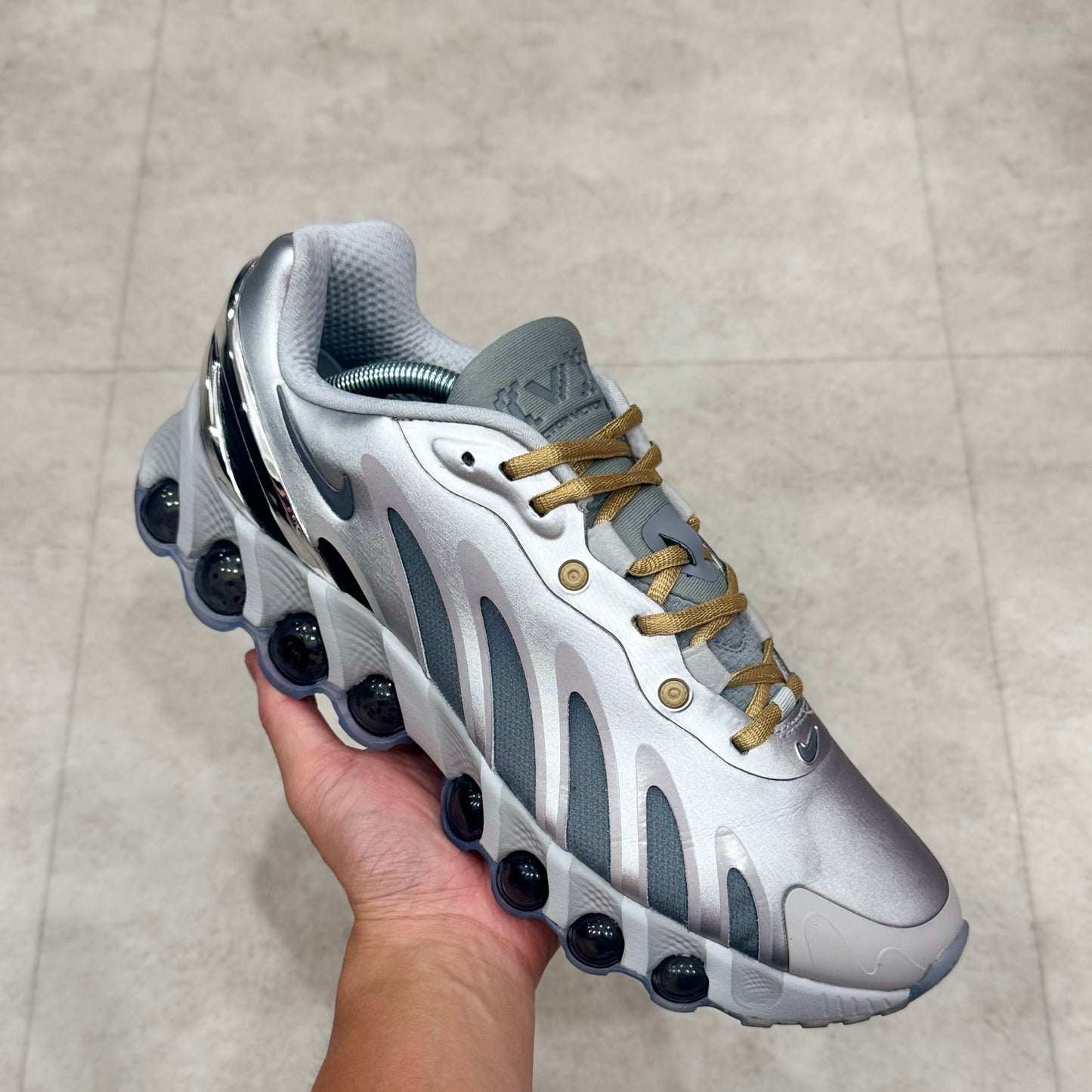 IF2733-001 Nike Air Max DN8 Victor Victor Tokyo