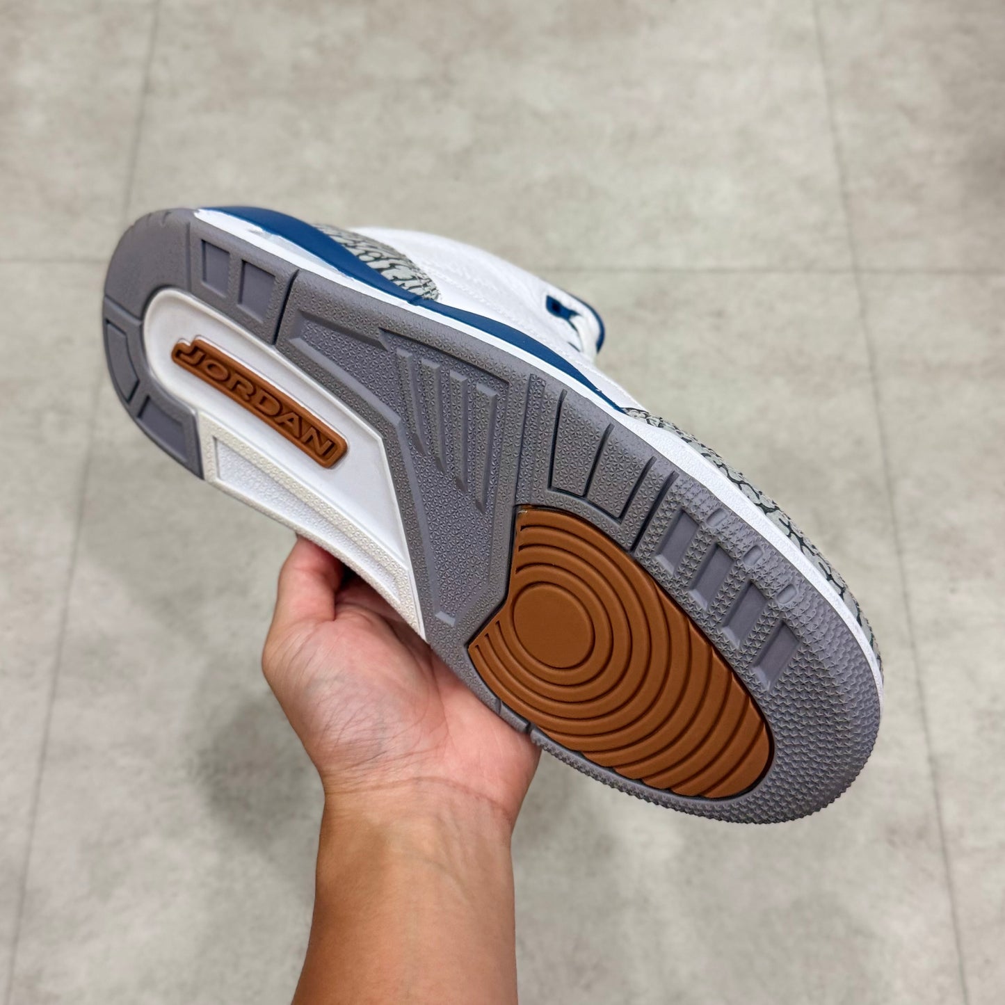 CJ8532-148 Nike Air Jordan 3 True Blue Metallic Copper