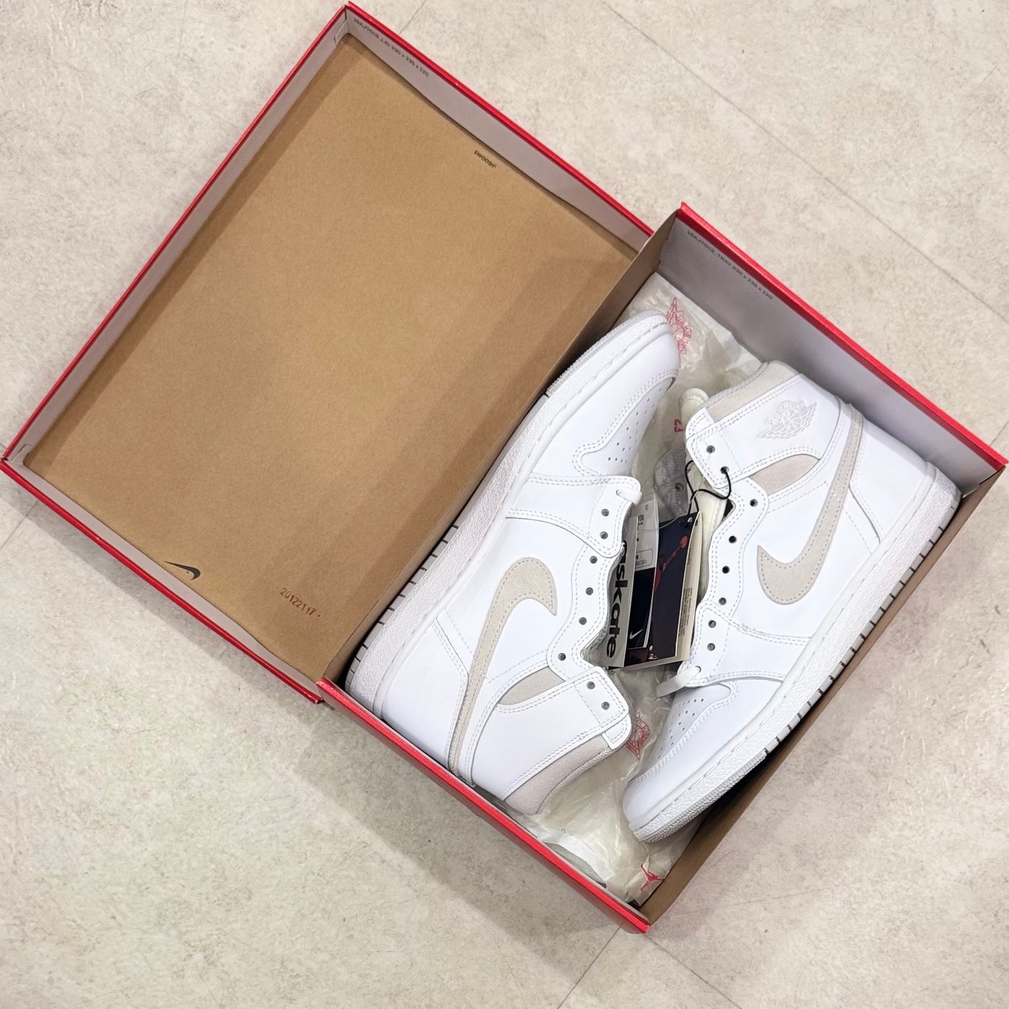 BQ4422-100 Nike Air Jordan 1 85 Neutral Grey
