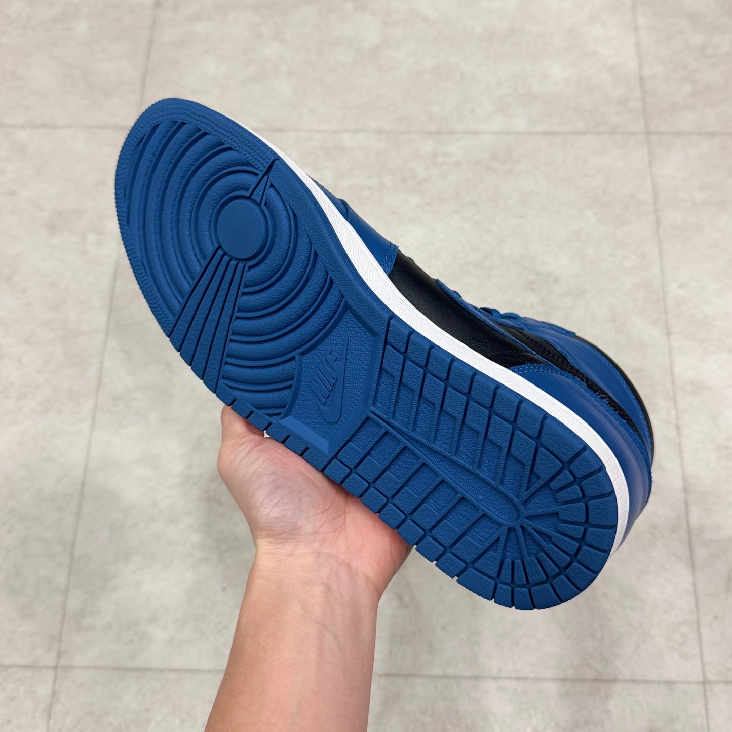 555088-404 Nike Air Jordan 1 Dark Marina Blue