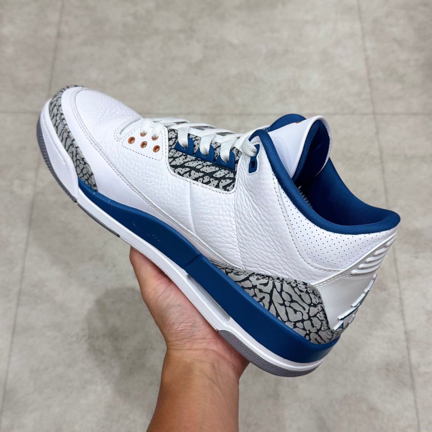 CJ8532-148 Nike Air Jordan 3 True Blue Metallic Copper