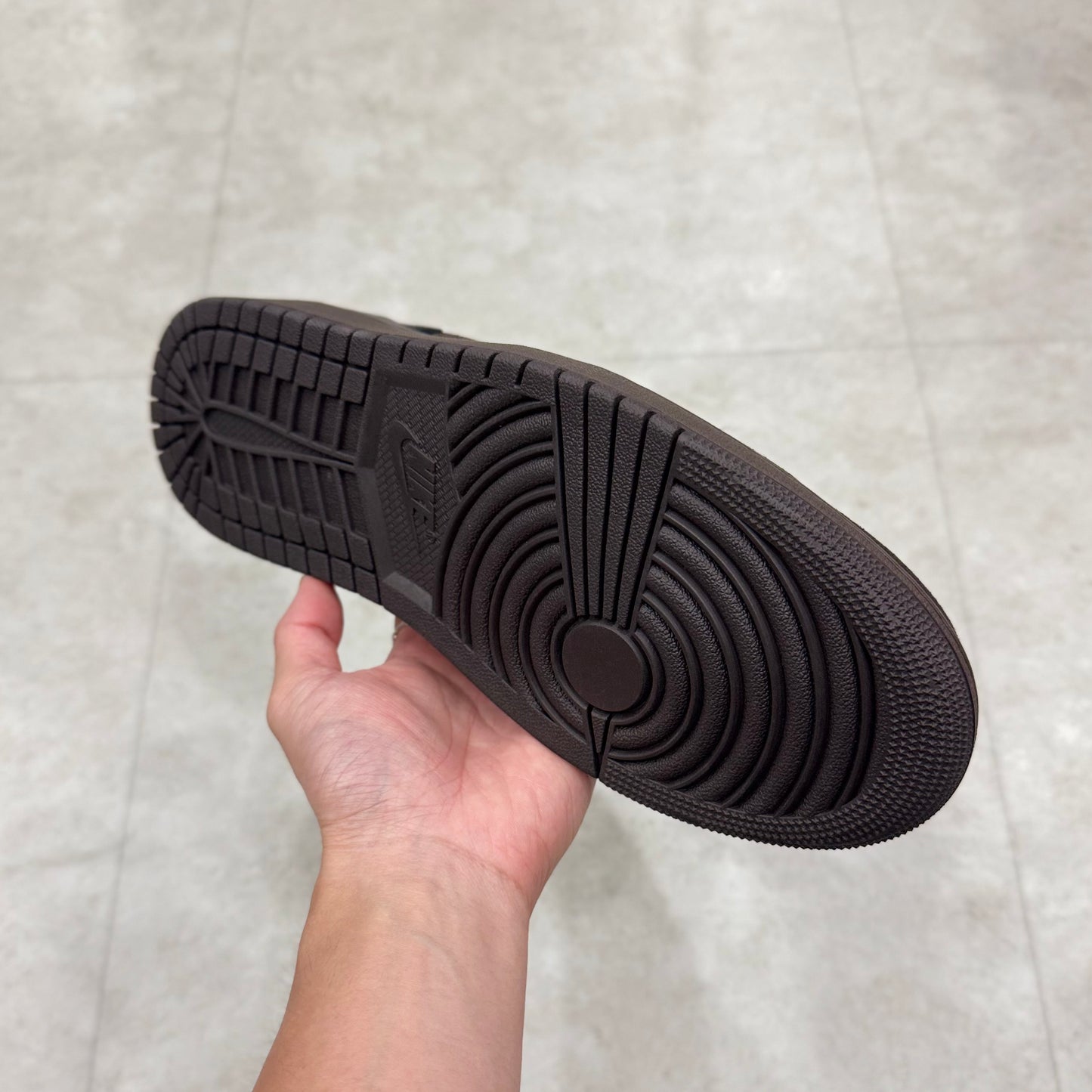 DM7866-202 Nike Air Jordan 1 Travis Scott Velvet Brown