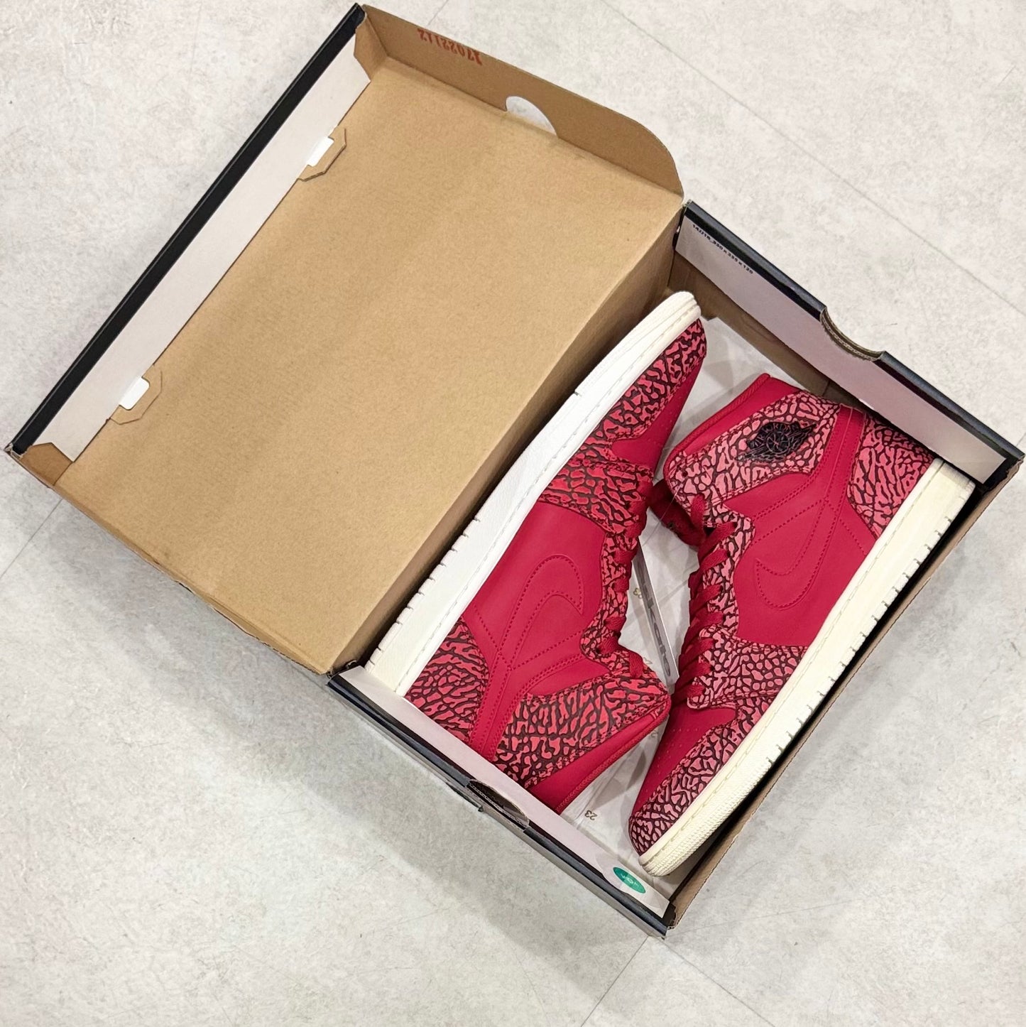 839115-600 Nike Air Jordan 1 Red Elephant