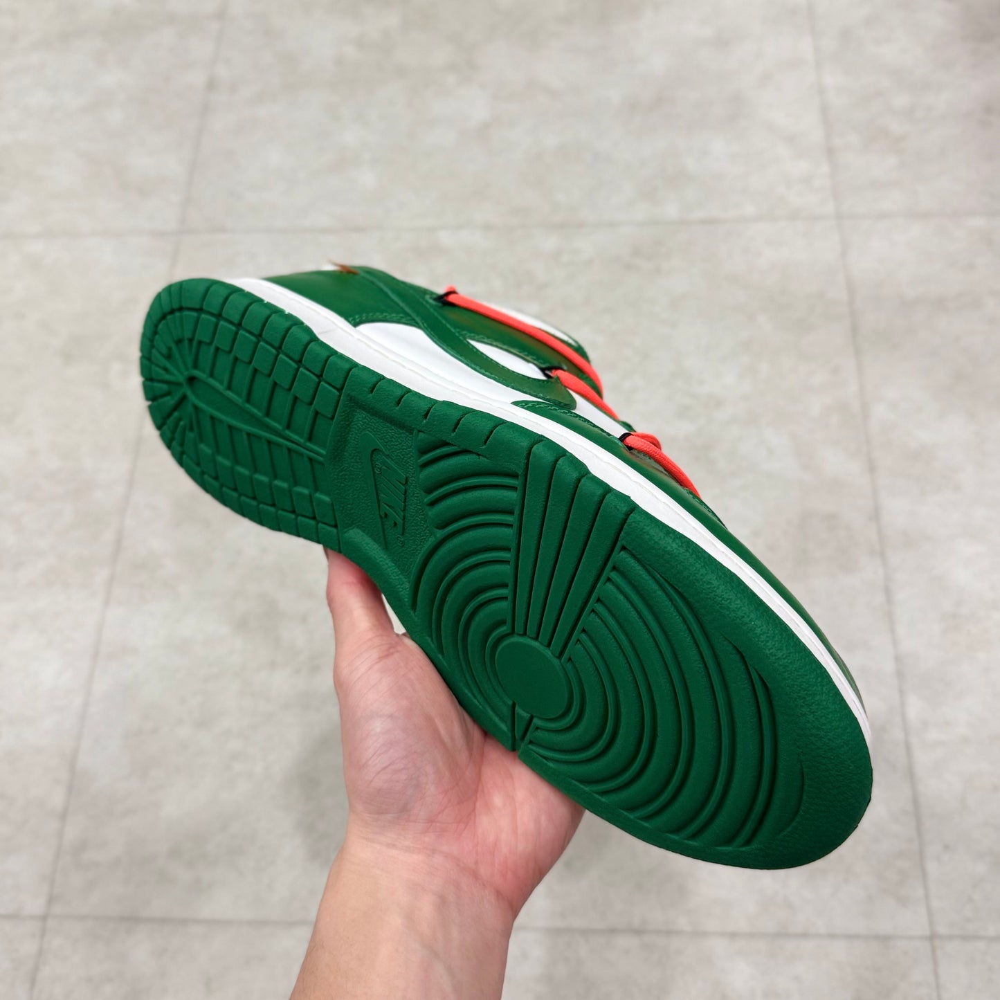 CT0856-100 Nike Dunk Off-White Celtics