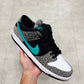 BQ6817-009 Nike SB Dunk Atmos Elephant