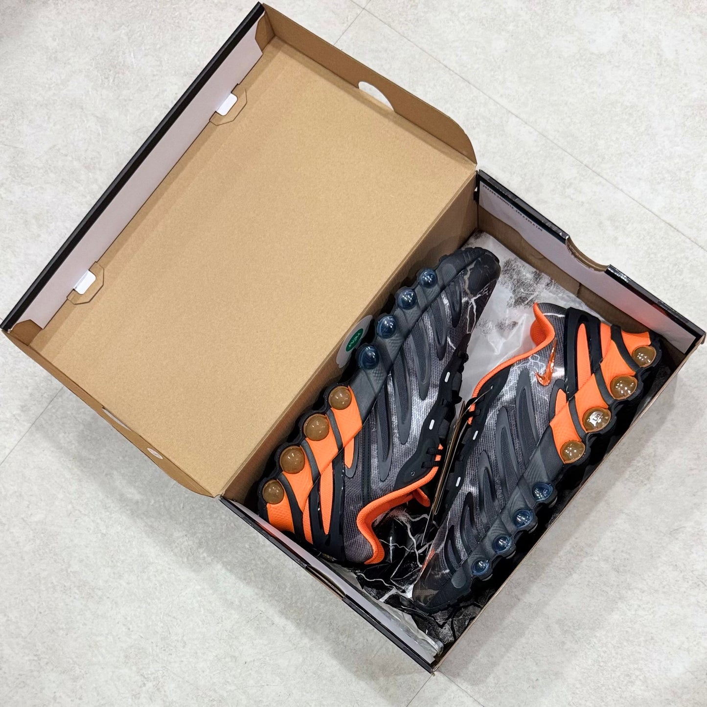 IB4181-001 Nike Air Max DN8 Palace Black