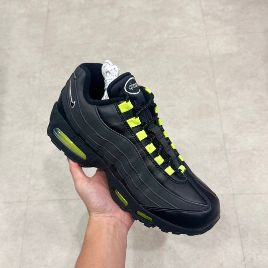 IM8063-010 Nike Air Max 95 Harajuku