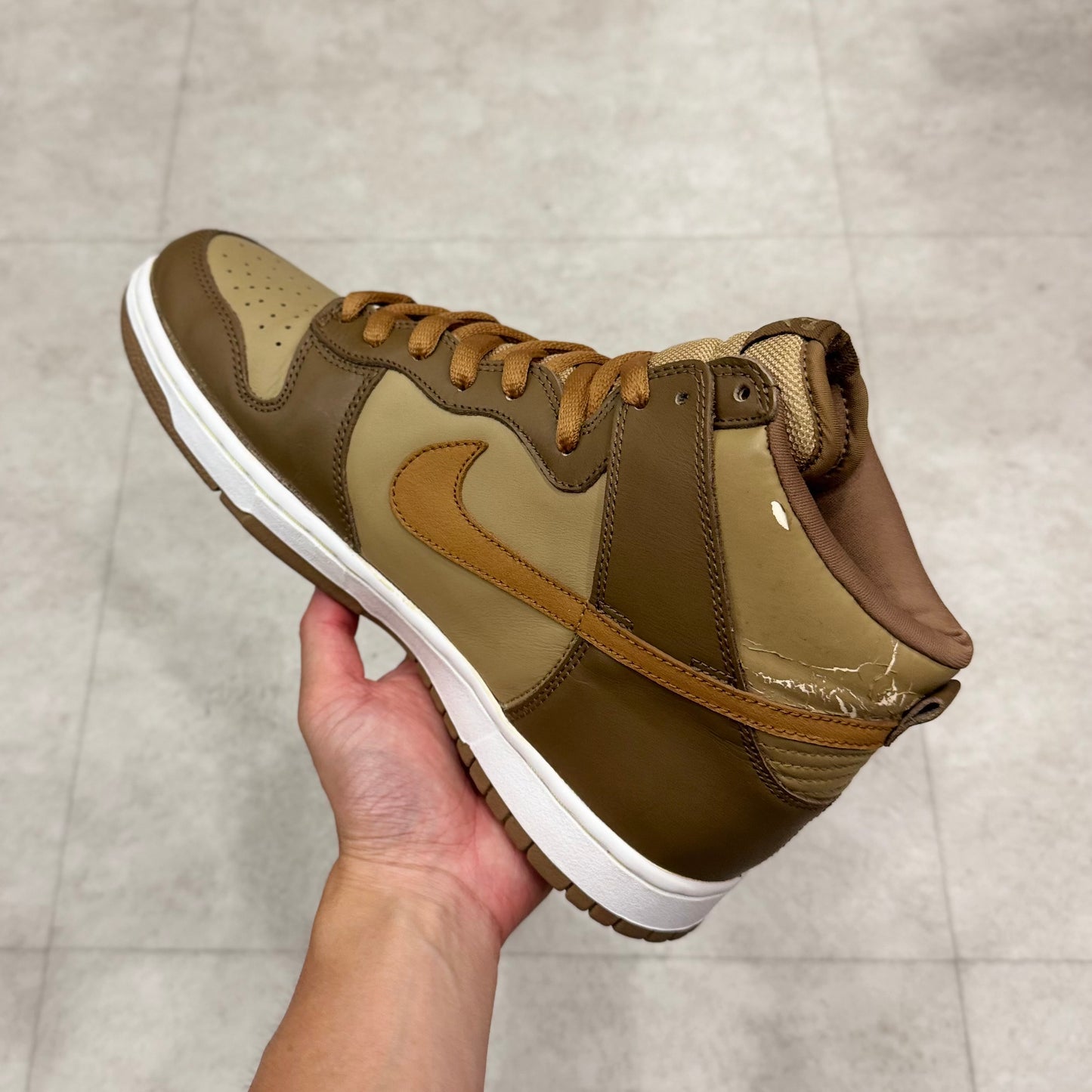 304717-222 Nike Dunk May Attack Maple