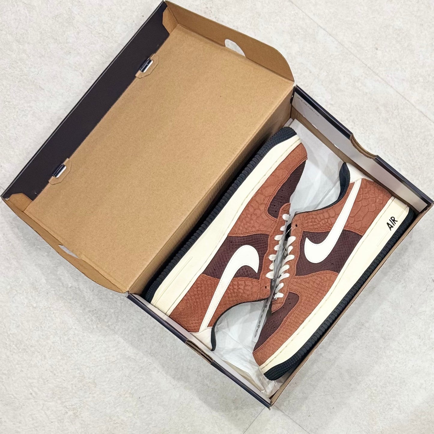CV5567-200 Nike Air Force 1 Red Bark