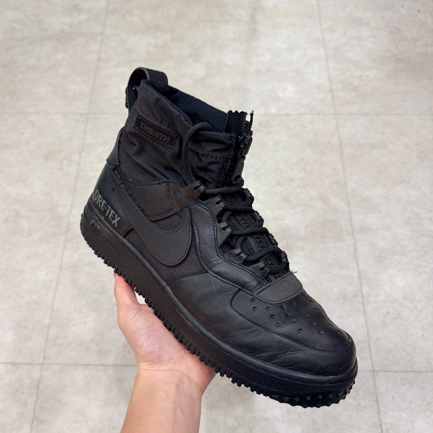 CQ7211-003 Nike Air Force 1 Gore-Tex Triple Black