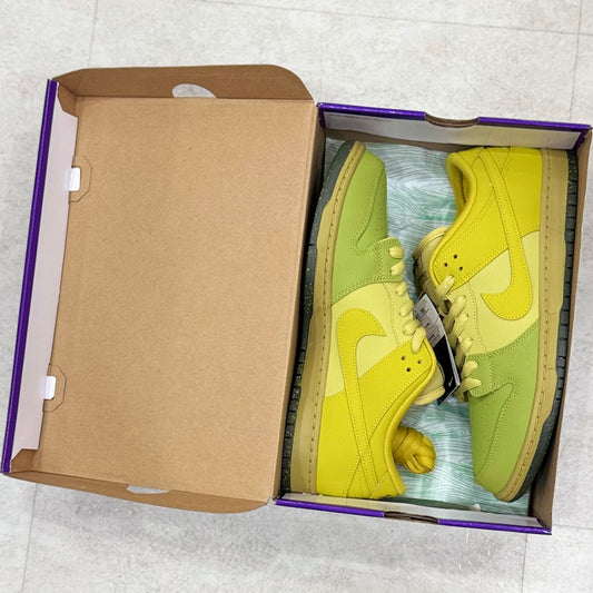 IO0427-300 Nike SB Dunk Saffron Quartz
