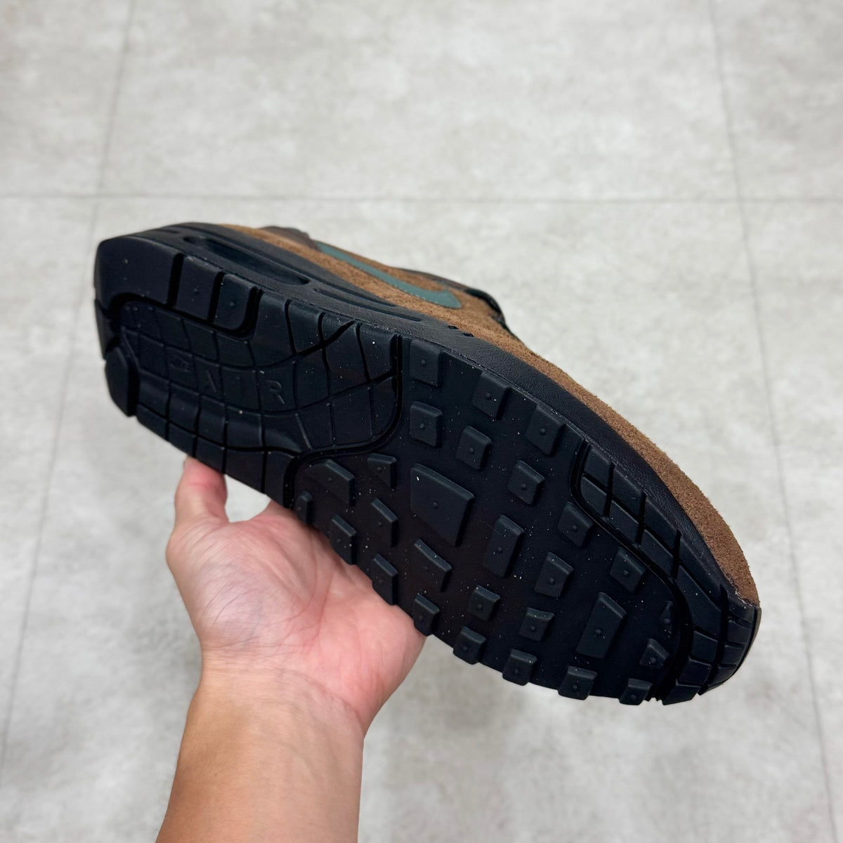 FZ3590-259 Nike Air Max 1 Beef Broccoli 2024