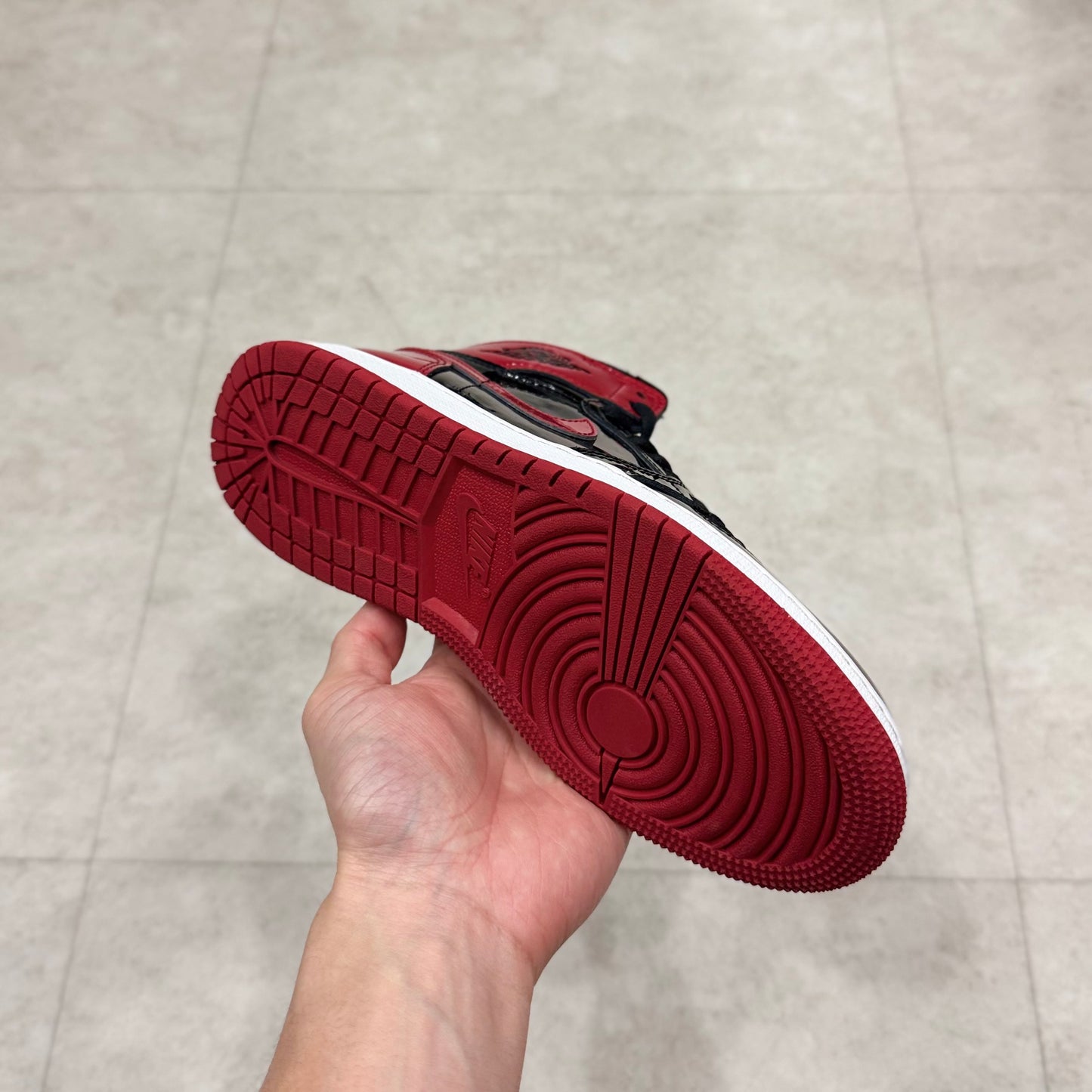 575441-063 Nike Air Jordan 1 GS Patent Bred