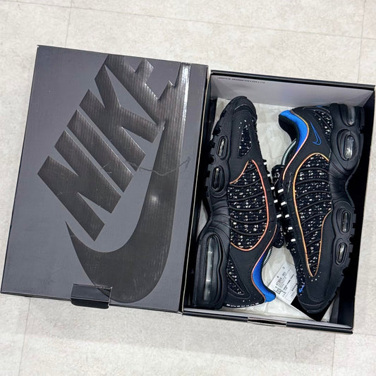 AT3854-001 Nike Air Max Tailwind 4 Supreme Black