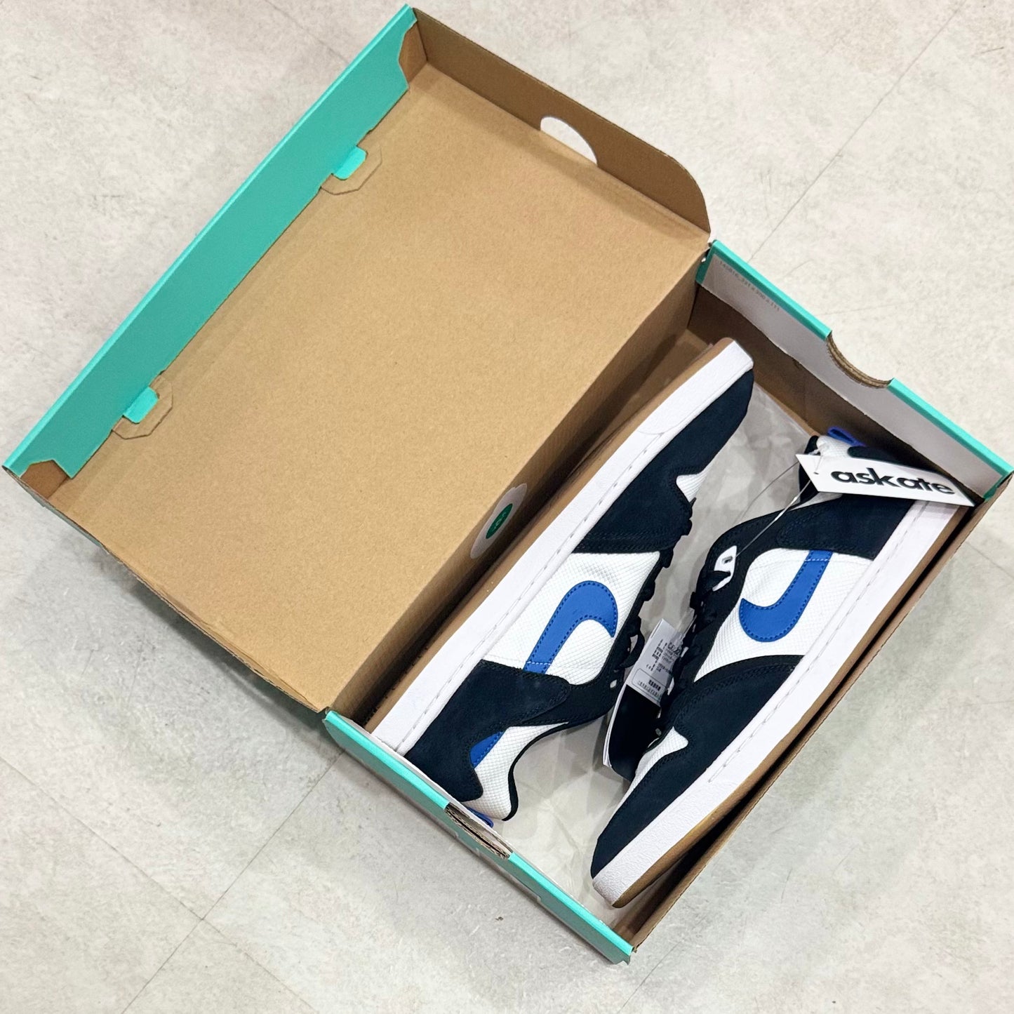 CJ0882-104 Nike SB Alleyoop Team Royal