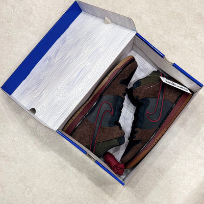 313171-013 Nike SB Dunk Brooklyn Project Slayer