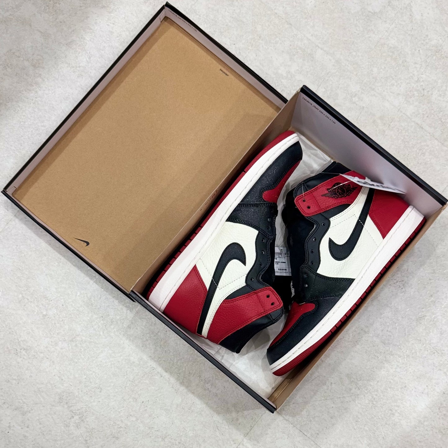 555088-610 Nike Air Jordan 1 Bred Toe 2018