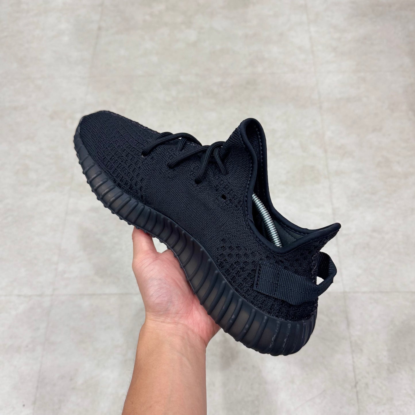 HQ4540 Adidas Yeezy Boost 350 V2 Onyx 2022