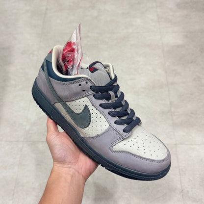 304292-006 Nike SB Dunk Band-Aid