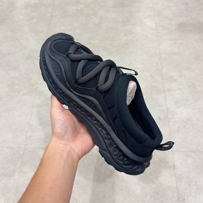 1141570 Hoka Ora Primo Black