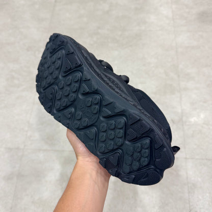 1141570 Hoka Ora Primo Black