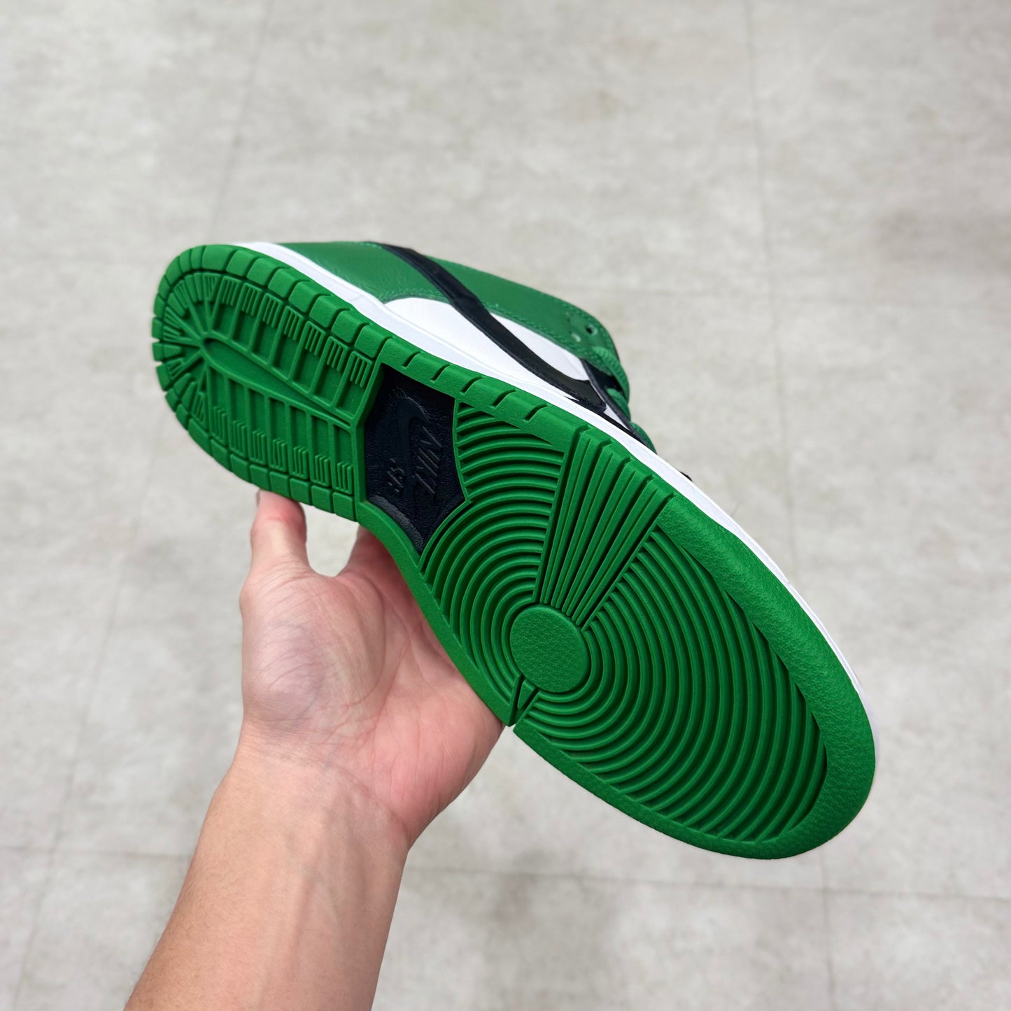 BQ6817-302 Nike SB Dunk Classic Green 2024