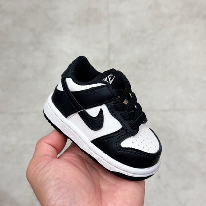 CW1589-100 Nike Dunk Panda