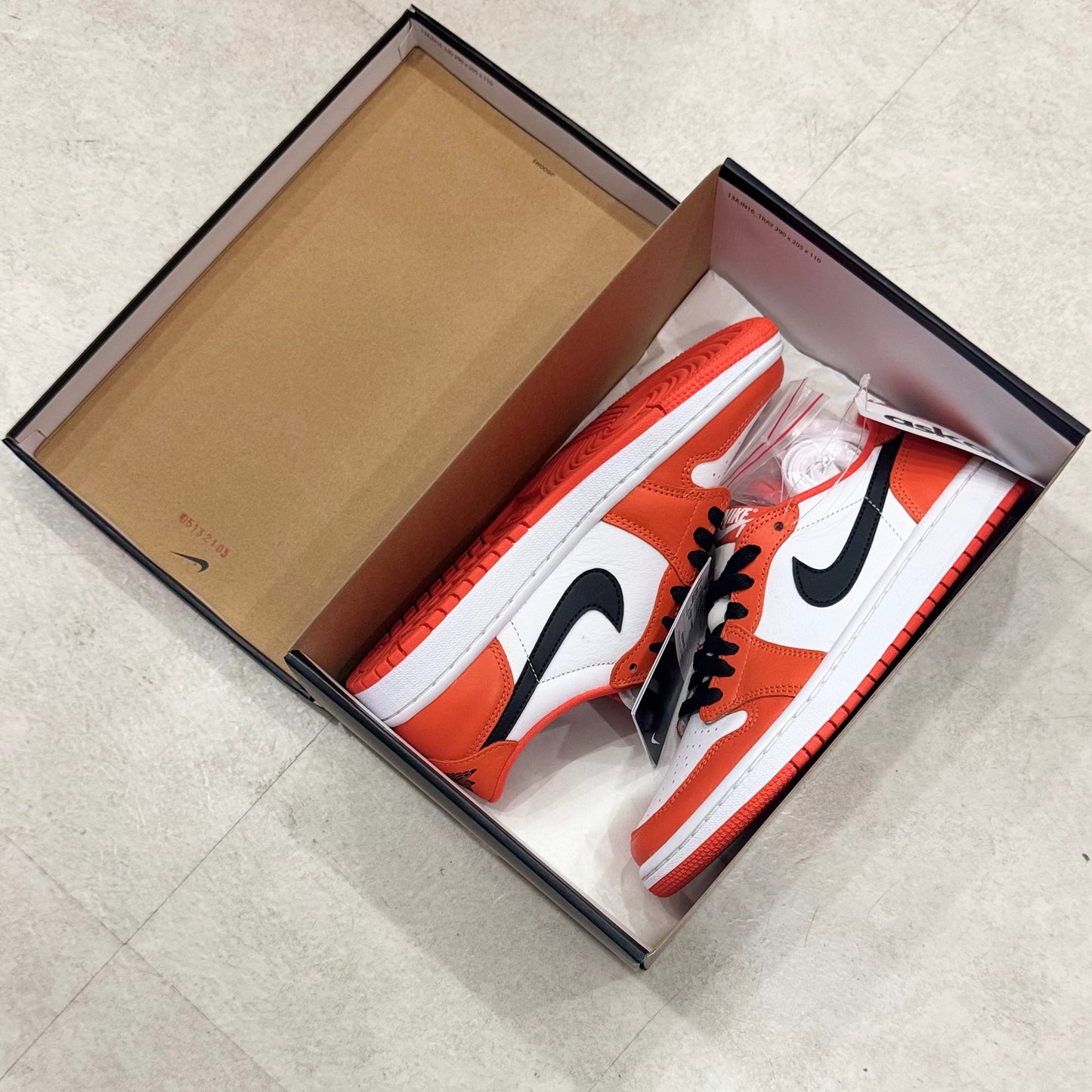 CZ0775-801 Nike Air Jordan 1 Shattered Backboard