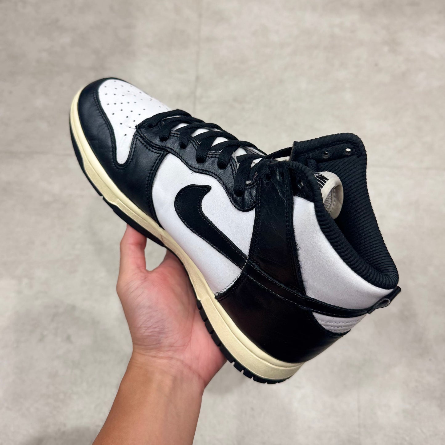 DQ8581-100 Nike Dunk Vintage Panda