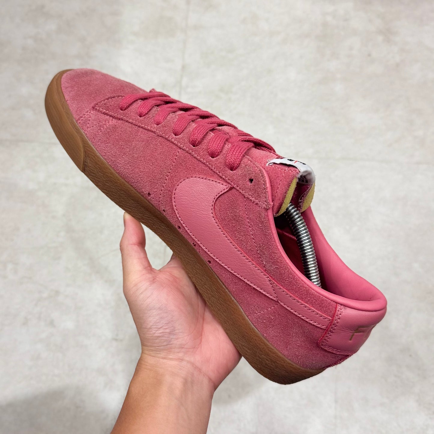 716890-669 Nike SB Blazer Supreme