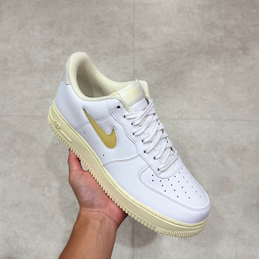 DC8894-100 Nike Air Force 1 Pale Vanilla