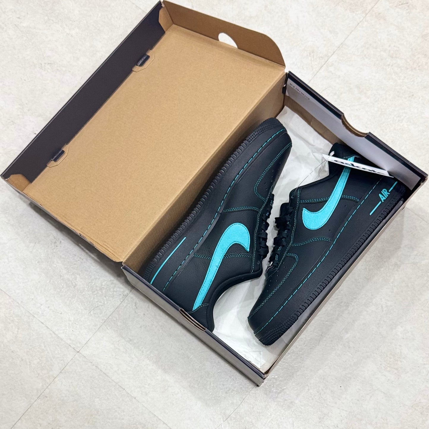 HQ2037-002 Nike Air Force 1 Un-Tiffany
