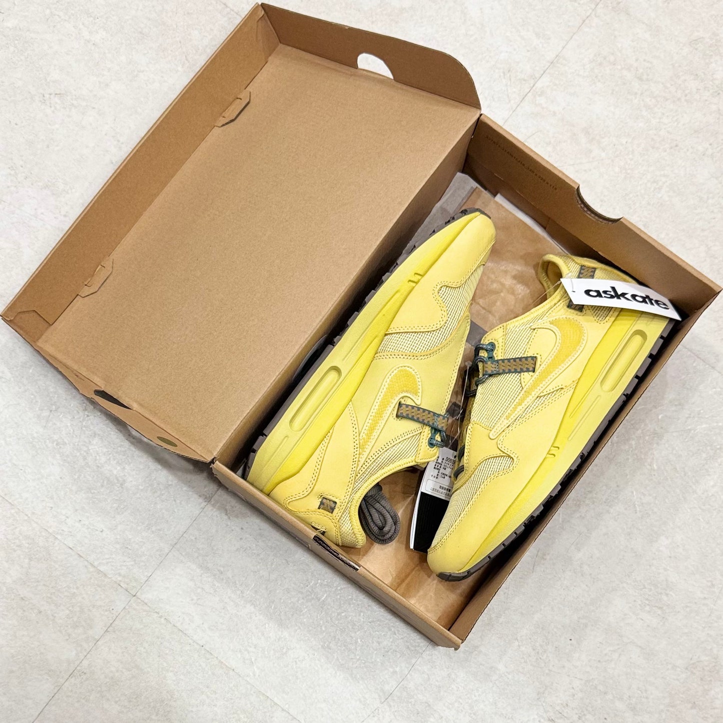 DO9392-700 Nike Air Max 1 Travis Scott