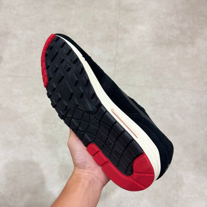 875844-007 Nike Air Max 1 Bred
