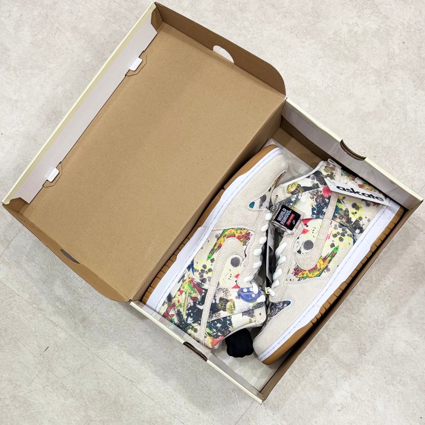 FD8779-100 Nike SB Dunk Supreme Rammellzee