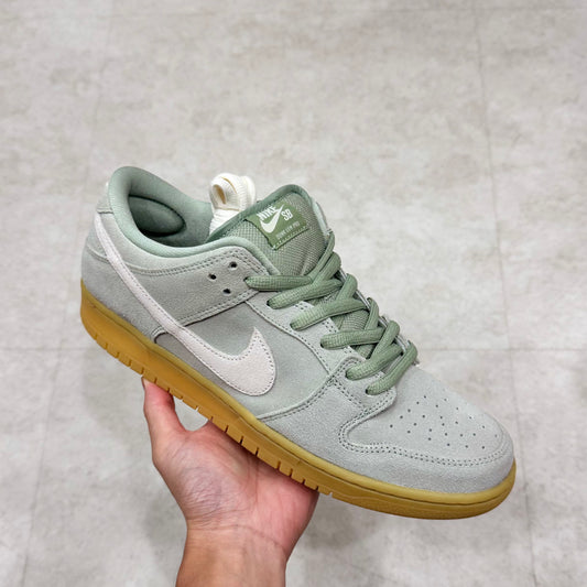 BQ6817-300 Nike SB Dunk Jade Horizon