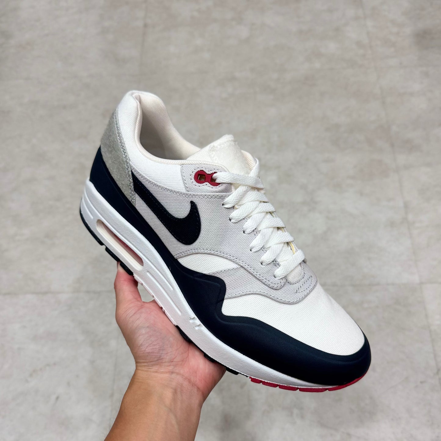 704901-146 Nike Air Max 1 Patch Obsidian