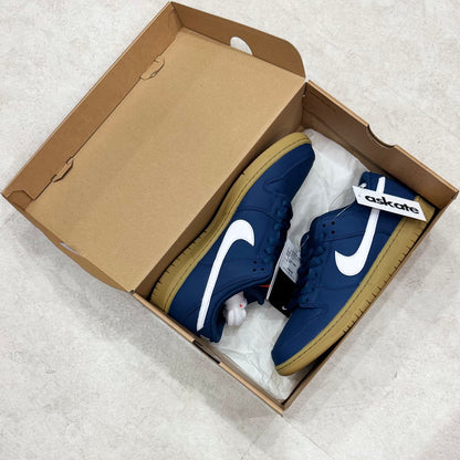 FJ1674-400 Nike SB Dunk Navy Gum