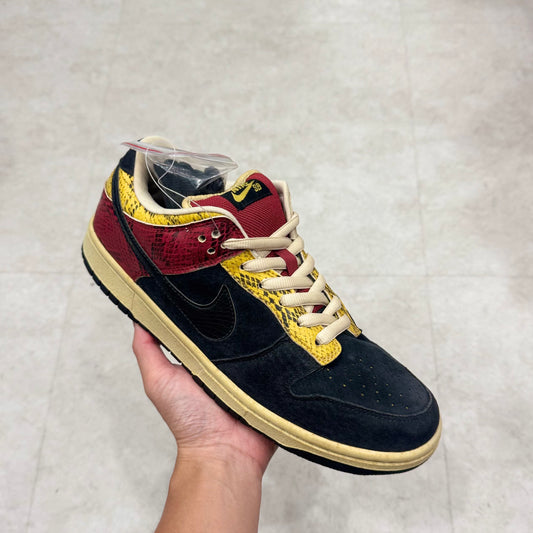 313170-701 Nike SB Dunk Coral Snake