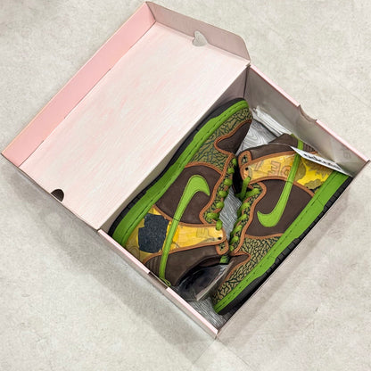 305050-231 Nike SB Dunk De La Soul 2005