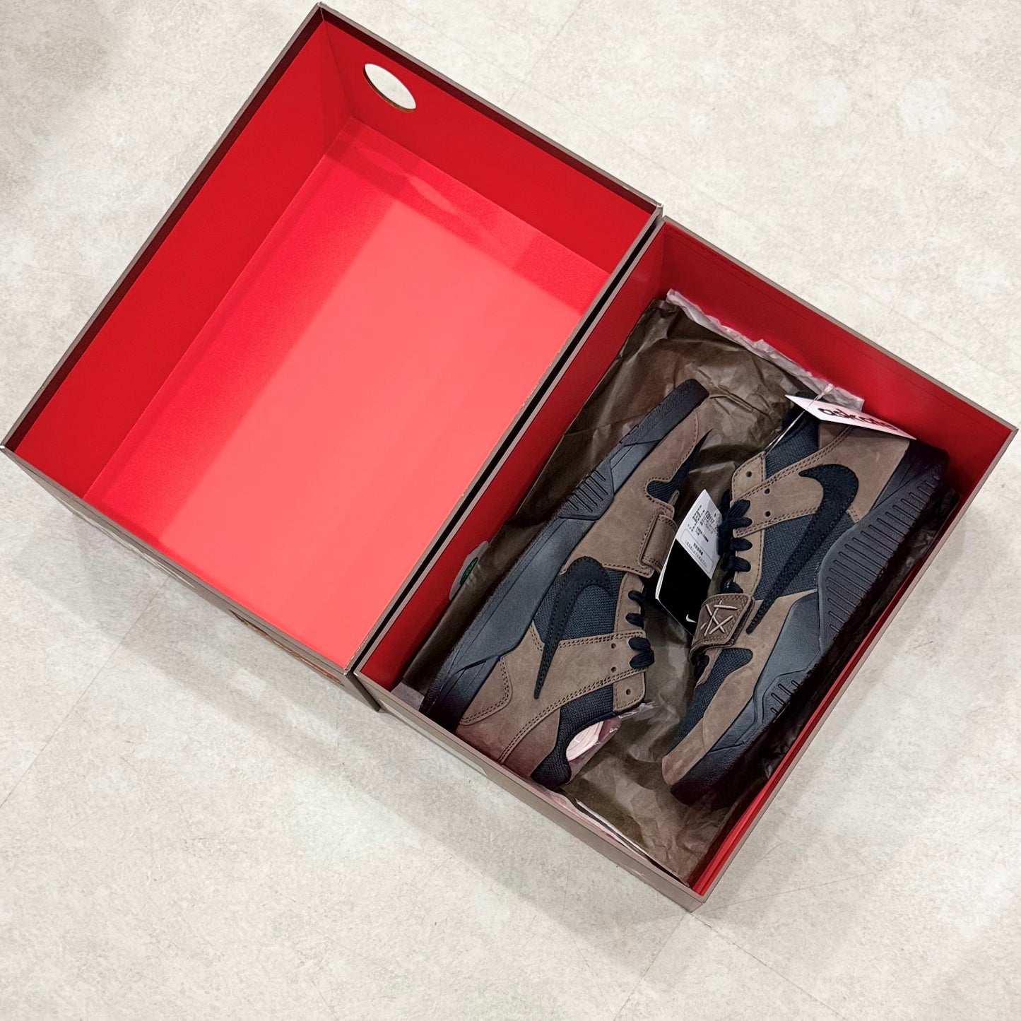 FZ8117-204 Nike Jumpman Jack Travis Scott Dark Mocha